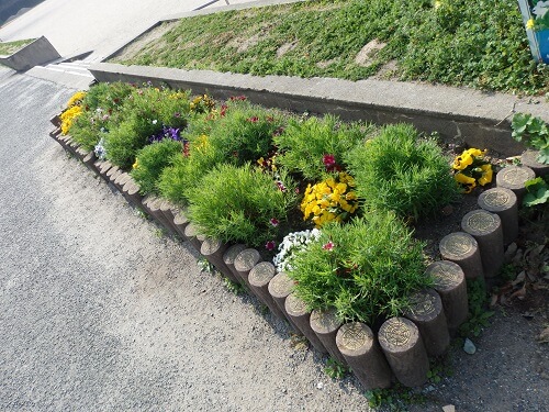 小さな花壇その後